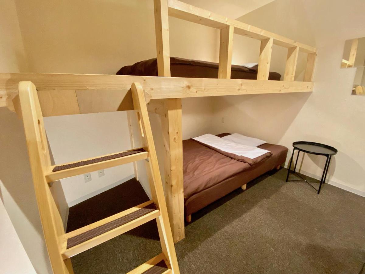 Osaka Guesthouse Nest Exterior photo